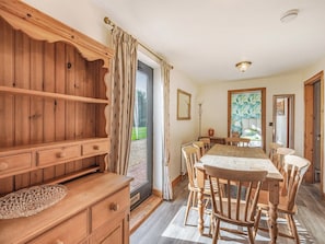 Dining room | The Granary - Poachers Hideaway, Belchford