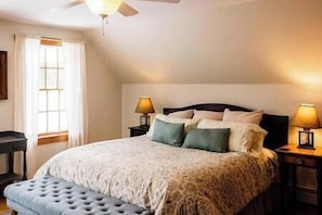 2nd floor (King)
