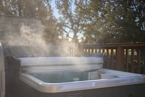 Bain à remous extérieur