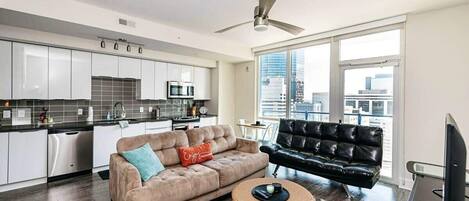 Living Room/Kitchen