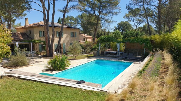 piscine chauffée 5 * 11m