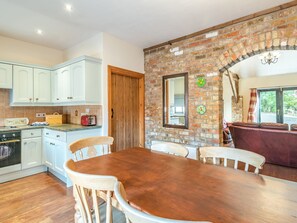 Dining Area | Shire Horse Barn - Poachers Hideaway, Belchford