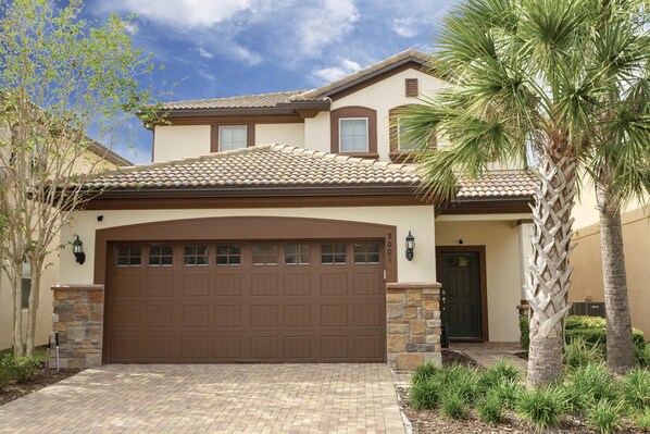 9001 Front House