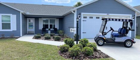 Outside Front Of Rental with use of Golf Cart included.