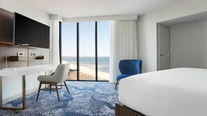 Unit with King size bed