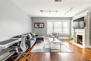 Spacious living room with Smart TV