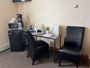 Ontario Desk