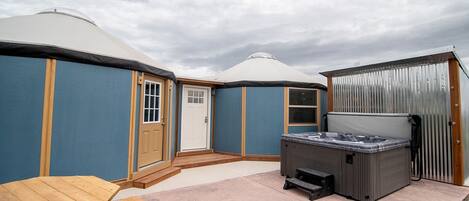 Yurt Cabins Centennial, WY