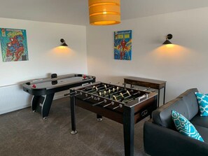 Games room to the rear of living area