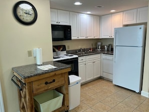 Full size kitchen with all your essential amenities
