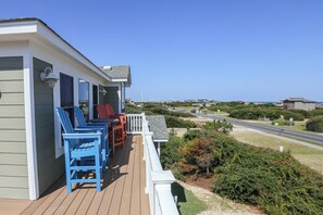 Sundeck 2024