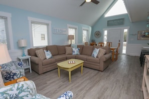 Living Room 2023
