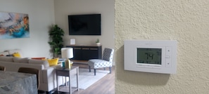 Eco & User Friendly Thermostat