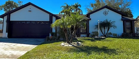 Space for vehicles, RV, Boat in front & yard.
