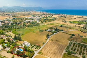 Aerial view showing location of Villa Anemone
