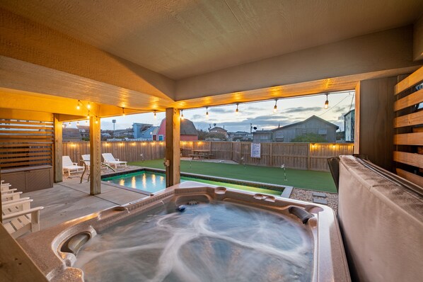 Relax in our inviting hot tub or pool. Putting green for kids of all ages...