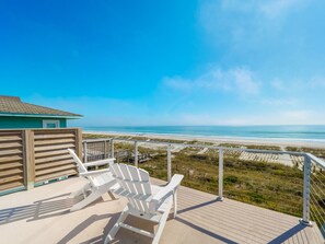 Upper Oceanfront Deck