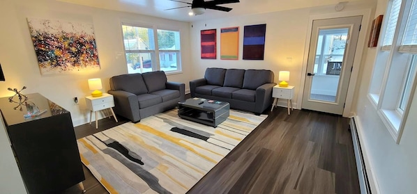 Spacious living room with pull out sleeper sofa
