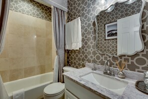 Room, Indoors, Bathroom, Sink Faucet, Tub