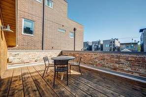 Your own private roofdeck! Perfect for some morning coffee or a few evening cocktails.