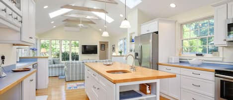 Bright and airy kitchen at 6 Brooks Lane Harwich Port Cape Cod - New England Vacation Rentals  #BookNEVRDirectBrooksLaneBeachHouse