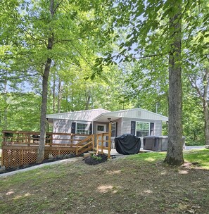 Side Entry with Hot Tub and Gas Grill