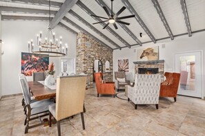 Luxurious dining and fireplace lounge area w/fireplace
