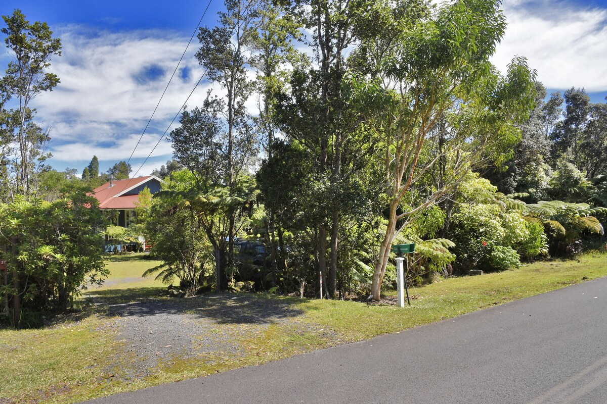 Mele Nani Getaway in lovely Volcano, Hawaii
