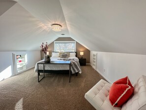 Kingsdale suite. King bed, work desk, reading nook, walk-in closet, 50inch TV