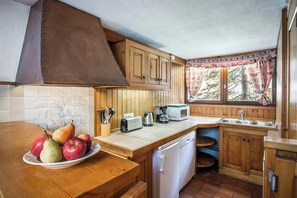 Whip up a quick bite to eat in the kitchen.