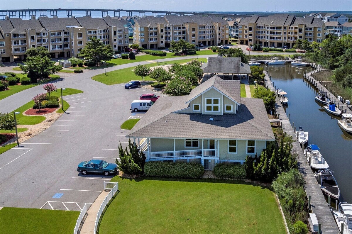 Buccaneer Village 423 – Latitude Adjustment | Canal Front | Updated