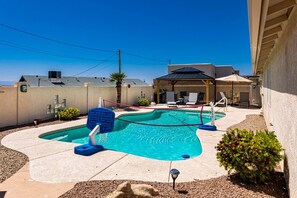 ake a dip in comfort with our cozy poolside escape.