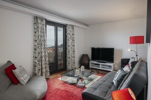 Wohnzimmer mit TV