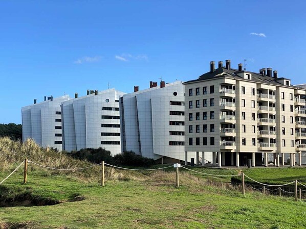 Property building,Bird's eye view