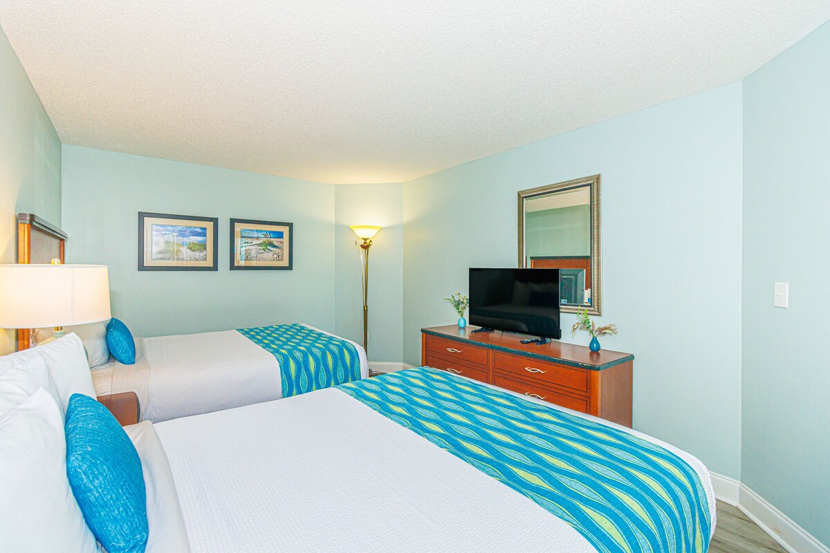 Direct Oceanfront Condo-Sandy Beach Resort 1610- Sleeps 6!