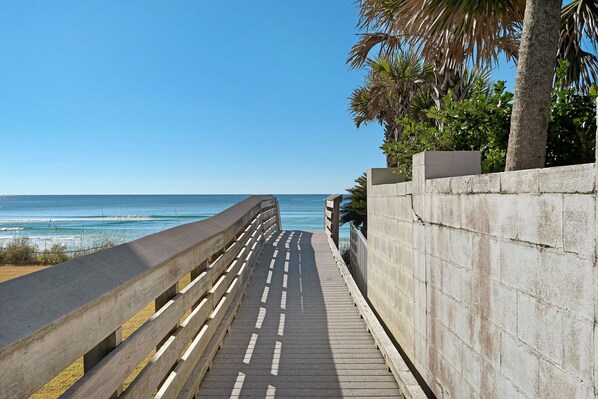 Strand