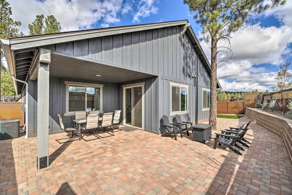 Flagstaff Vacation Rental | 4BR | 3.5BA | Step-Free Access | 2,467 Sq Ft