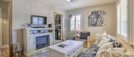 Reno Vacation Rental | 3BR | 1BA | 1,500 Sq Ft | 4 Stairs to Enter