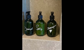 Bathroom amenities