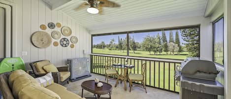 Spacious lanai with chairs for everyone to relax - Spacious lanai with chairs for everyone to relax