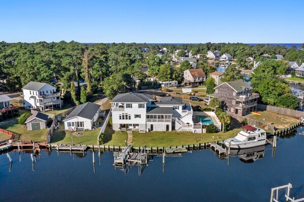 CH104: Inlet Palms | Back Exterior