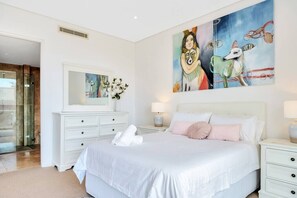 Grand Master with en-suite