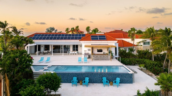 Private pool Villa with ocean view