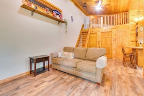 Living Room | Queen Sleeper Sofa | Main Floor | Smart TV
