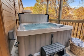 Bain à remous extérieur