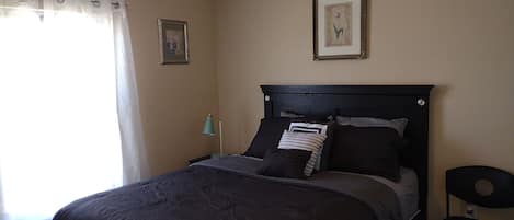 Bedroom with queen bed