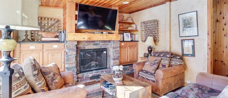 Breckenridge Vacation Rental | 2BR | 2BA | 1,084 Sq Ft | Stairs to Enter