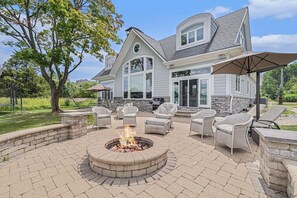 Spacious patio with fire pit