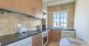 Equipped kitchen 