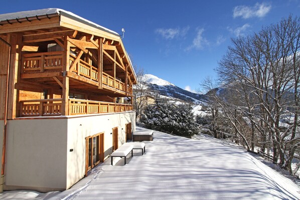 Your beautiful holiday rental is great in any season.